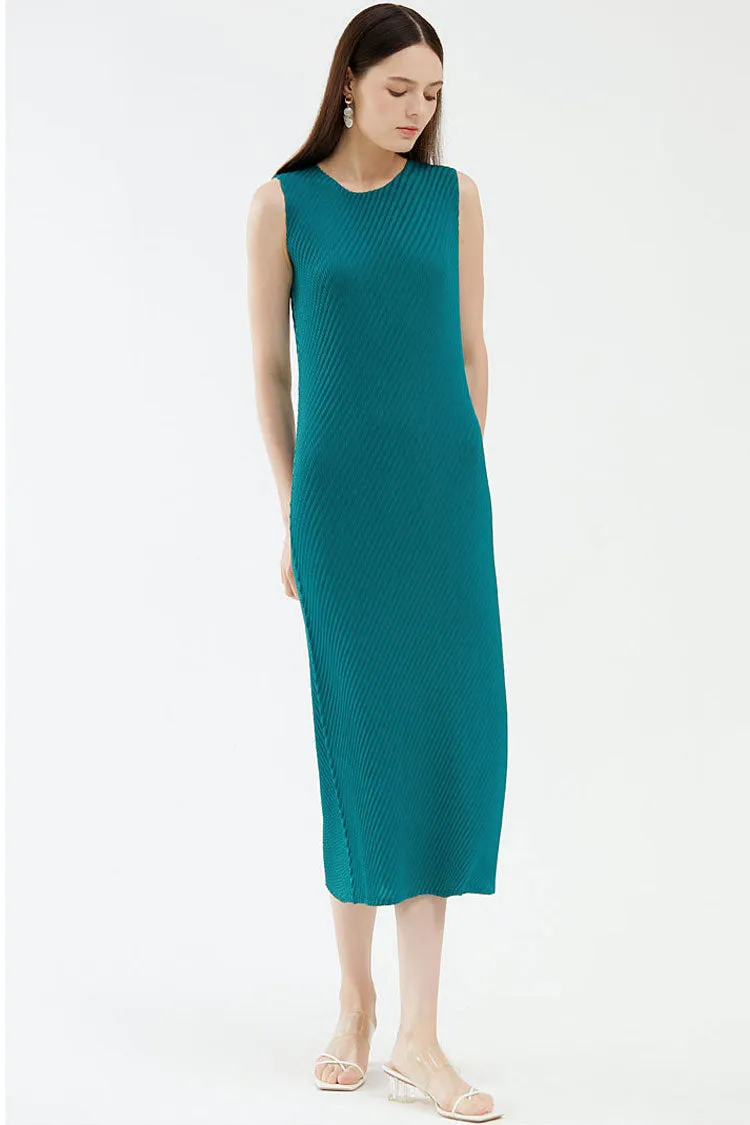 Comfy Diagonal Pleated Crew Neck Sheath Sleeveless Midi Dress - Emerald Green