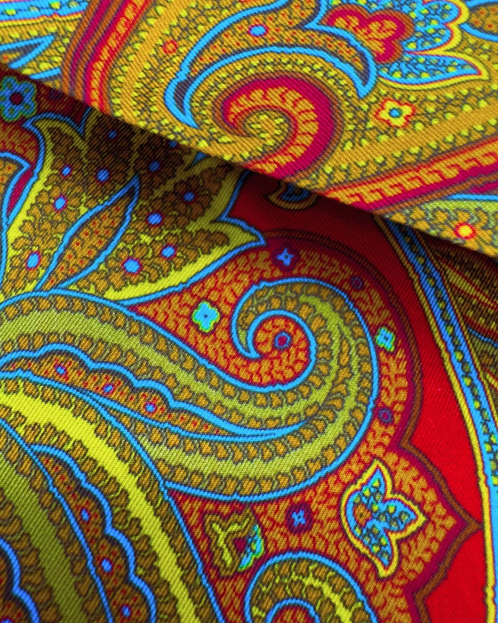 Men's Silk Paisley Scarf - The Victoria