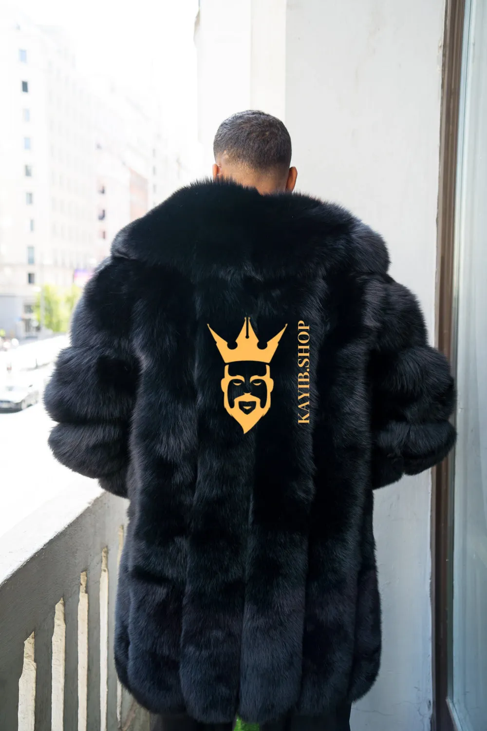 "Experience Opulence: Luxurious Fox Fur Coats for Men - Elevate Your Style and Warmth"