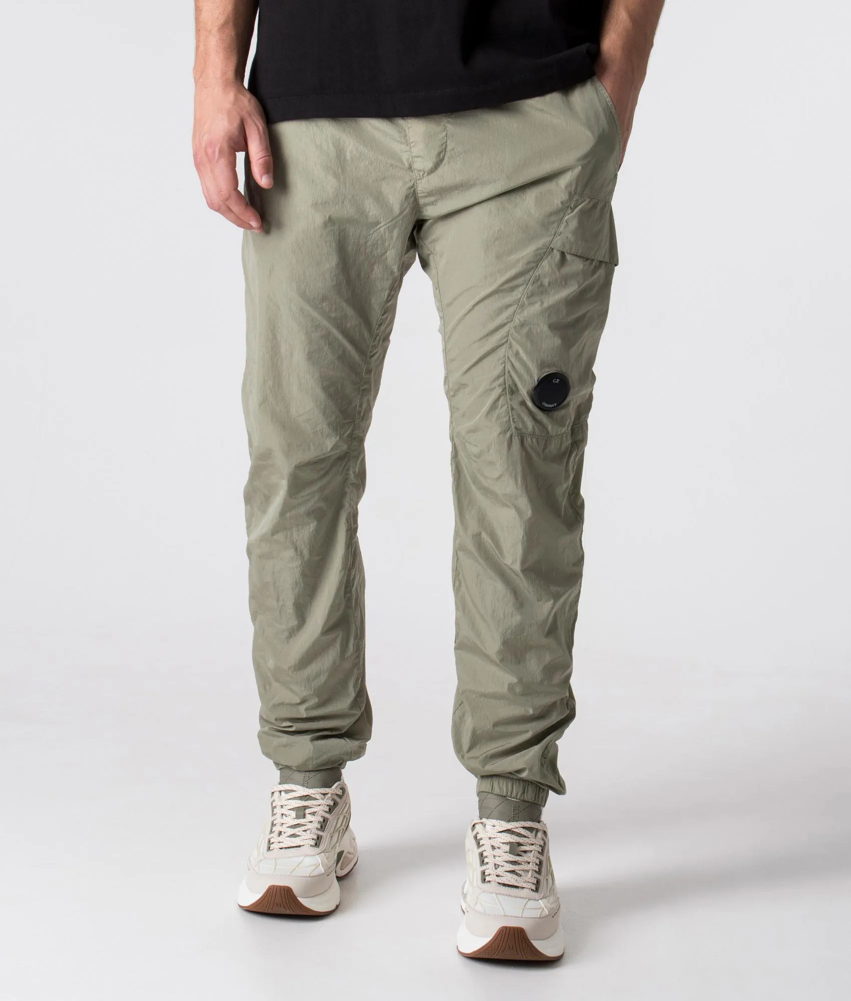 Regular Fit Chrome-R Pants