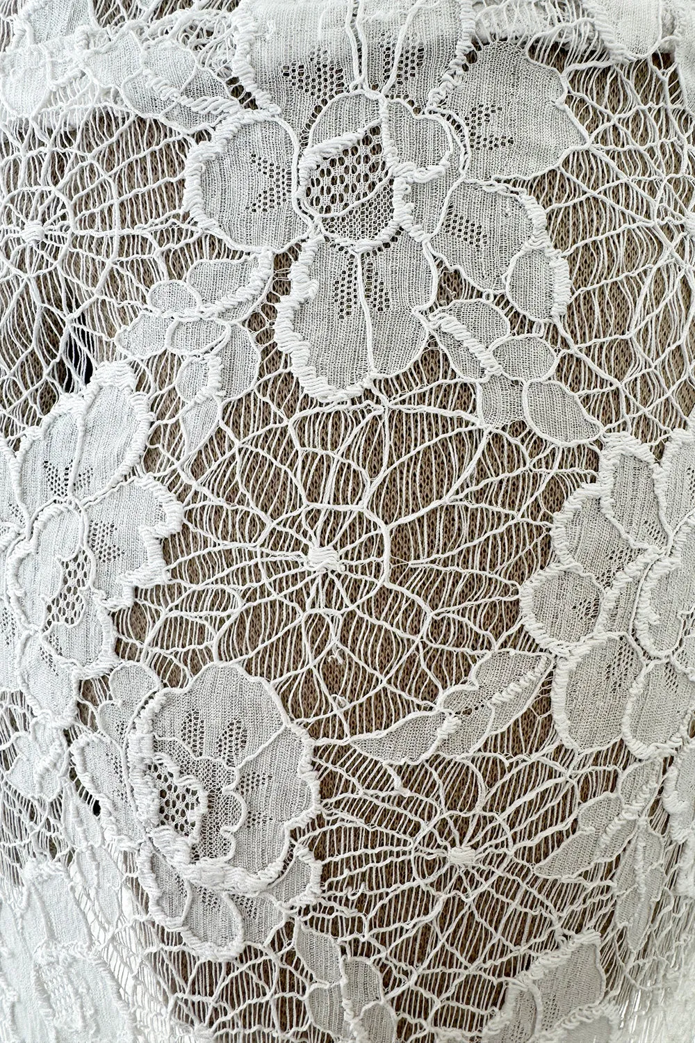 Romantic 1930s Unlabeled Intricate White Lace Unlined Dress w Flared Full Lower Skirting