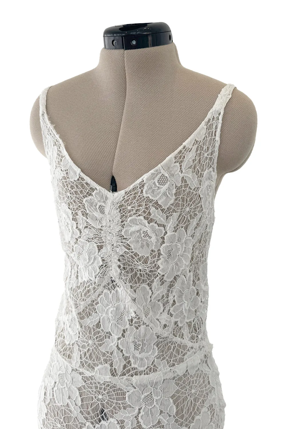 Romantic 1930s Unlabeled Intricate White Lace Unlined Dress w Flared Full Lower Skirting