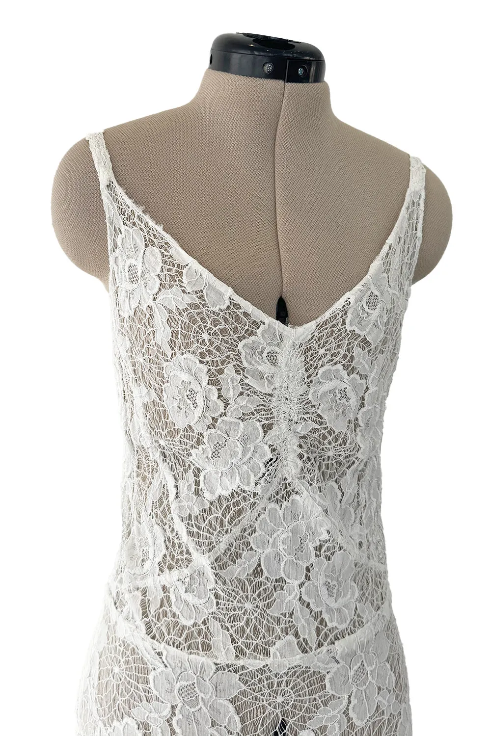 Romantic 1930s Unlabeled Intricate White Lace Unlined Dress w Flared Full Lower Skirting