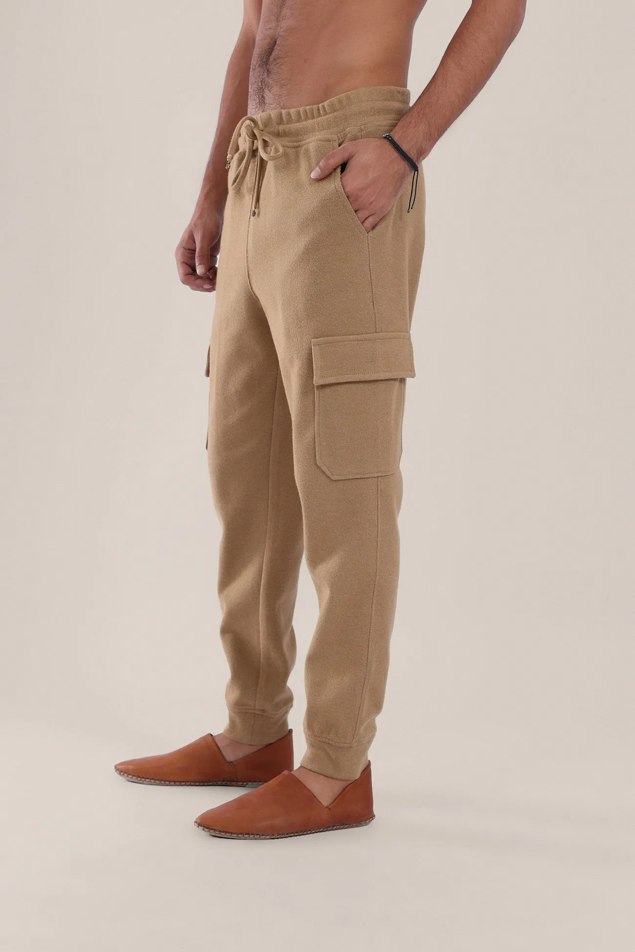 Straight-leg cargo pants