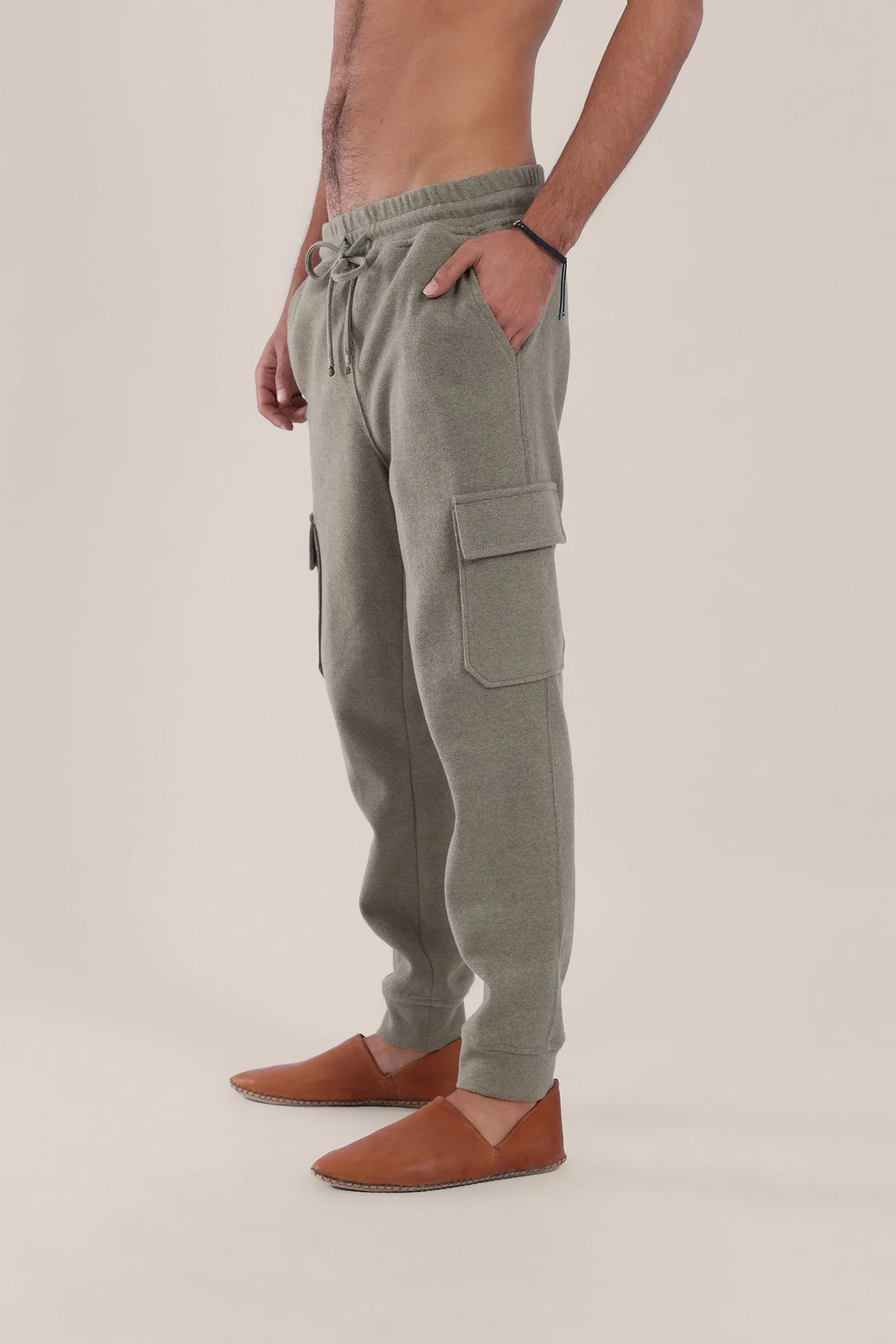 Straight-leg cargo pants