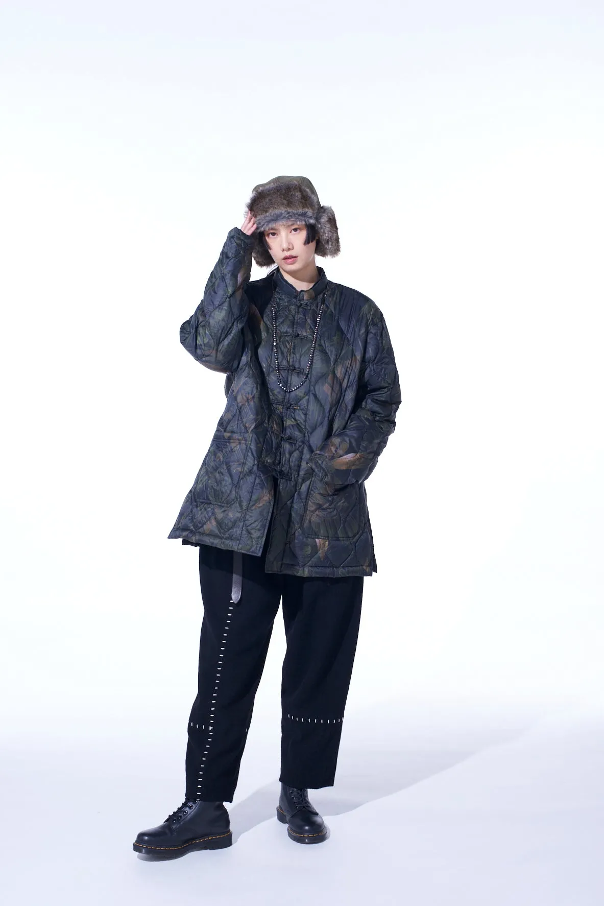 【S'YTE X TAION】DAHLIA CAMOUFLAGE QUILTED DOWN CHINA JACKET