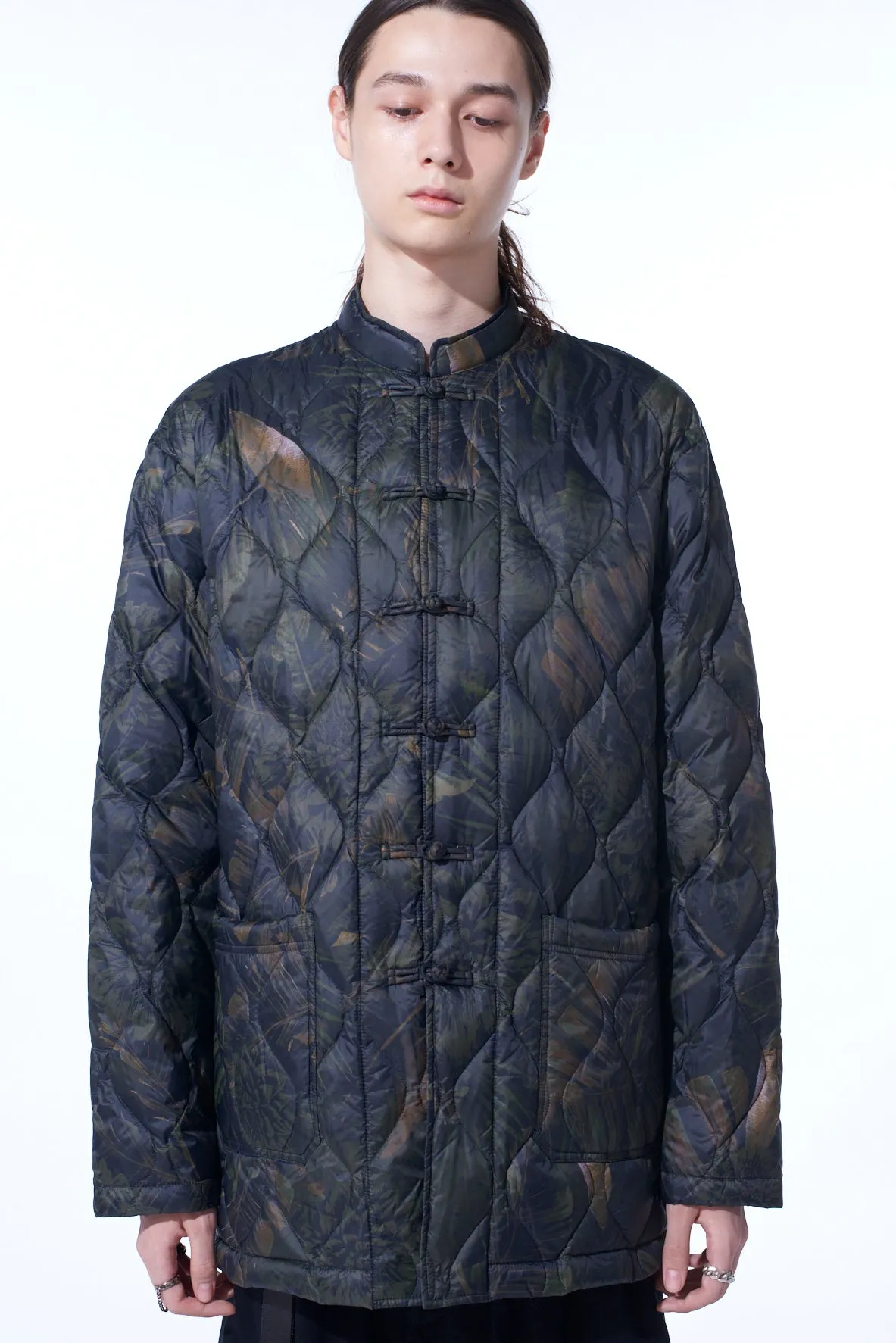 【S'YTE X TAION】DAHLIA CAMOUFLAGE QUILTED DOWN CHINA JACKET